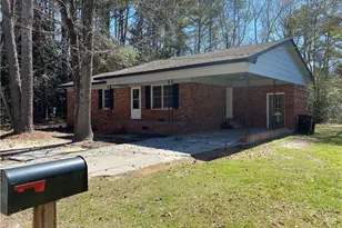 111 Buie St, Red Springs, NC 28377 - Photo 3