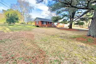 5271 Tobacco Rd, Orrum, NC 28369 - Photo 5