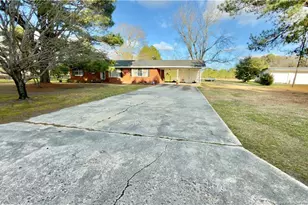 5309 Tobacco Rd, Orrum, NC 28369 - Photo 1