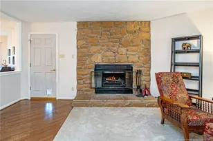 996 Point Hill Dr, Fayetteville, NC 28306 - Photo 9