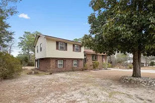 5828 Fairway Dr, Hope Mills, NC 28348 - Photo 5