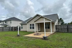 654 Hogart St, Raeford, NC 28376 - Photo 17