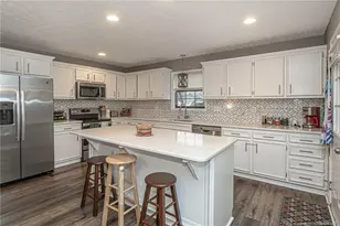 1701 Purdue Dr, Fayetteville, NC 28304 - Photo 9