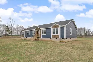 9109 Chicken Foot Rd, Saint Pauls, NC 28384 - Photo 5