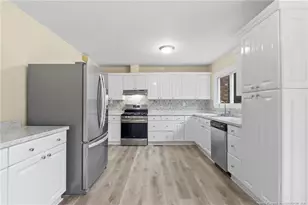 1834 Wendover Dr, Fayetteville, NC 28304 - Photo 9