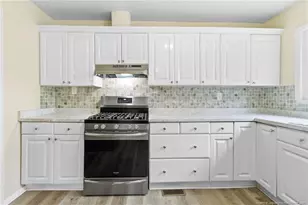 1834 Wendover Dr, Fayetteville, NC 28304 - Photo 11