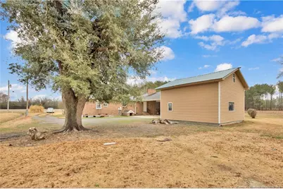 8161 E 130 Highway, Maxton, NC 28364 - Photo 31