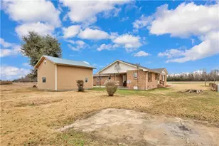 8161 E 130 Hwy, Maxton, NC 28364 - Photo 31