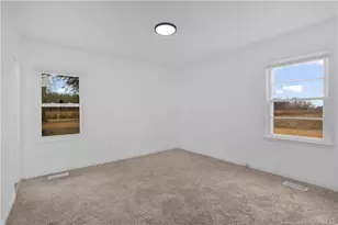 8161 E 130 Hwy, Maxton, NC 28364 - Photo 23