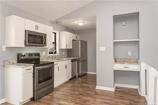 6470 Pittsfield Dr, Fayetteville, NC 28303 - Photo 11