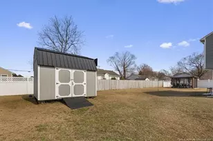 110 Greenwich Ct, Dunn, NC 28334 - Photo 5