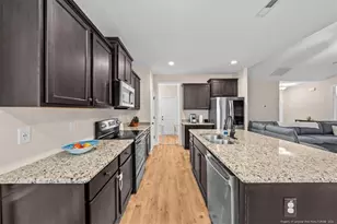 145 Edgefield Dr, Sanford, NC 27332 - Photo 5