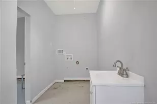 3209 Glasgow Dr, Fayetteville, NC 28303 - Photo 17