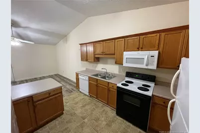 522 Longview Drive #Apt B, Fayetteville, NC 28311 - Photo 3