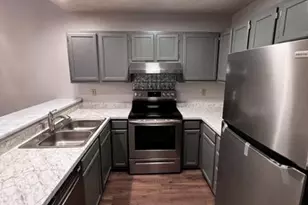 1849 Tryon Dr, Fayetteville, NC 28303 - Photo 5