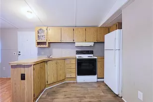 826 Rembrandt Dr, Fayetteville, NC 28314 - Photo 9