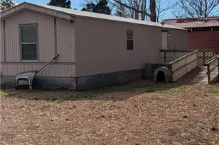 25 Plum Nellie Rd, Bladenboro, NC 28320 - Photo 1