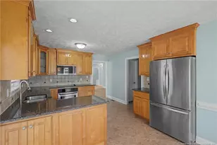 2271 Solomons Pass, Hope Mills, NC 28348 - Photo 13