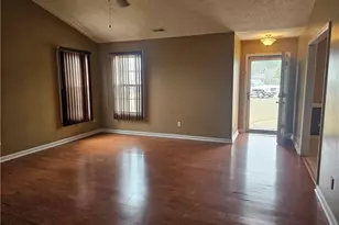 118 Garfield Dr, Raeford, NC 28376 - Photo 3