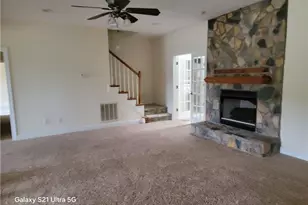 5373 Phillipi Ch Rd, Raeford, NC 28376 - Photo 5