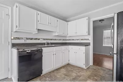 5812 Rivercroft Road Drive, Fayetteville, NC 28304 - Photo 15