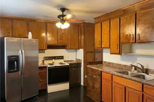 521 E 5th Ave, Raeford, NC 28376 - Photo 3