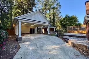 2723 Huntington Rd, Fayetteville, NC 28303 - Photo 23