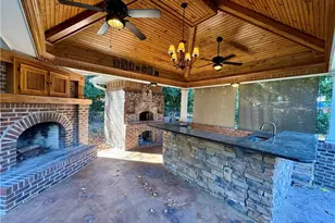 2723 Huntington Rd, Fayetteville, NC 28303 - Photo 25