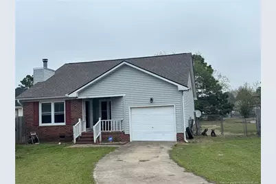 806 Brownsboro Place S, Hope Mills, NC 28348 - Photo 1