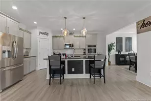 1427 Creekwood Rd, Hope Mills, NC 28348 - Photo 9