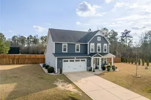 1427 Creekwood Rd, Hope Mills, NC 28348 - Photo 1