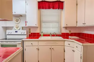 507 W 20th St, Lumberton, NC 28358 - Photo 5