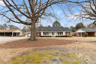 3601 Golfview Rd, Hope Mills, NC 28348 - Photo 3