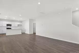 285 Maddox Dr, Aberdeen, NC 28315 - Photo 11