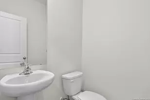 285 Maddox Dr, Aberdeen, NC 28315 - Photo 25