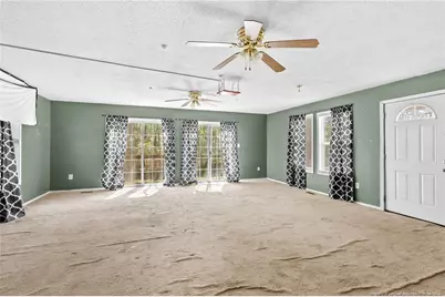 554 Glen Canyon Drive, Fayetteville, NC 28303 - Photo 3