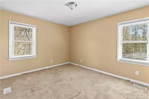 554 Glen Canyon Dr, Fayetteville, NC 28303 - Photo 17