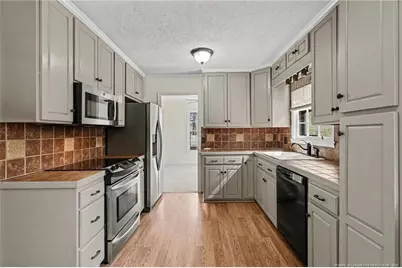 512 Sussex Avenue, Sanford, NC 27330 - Photo 15