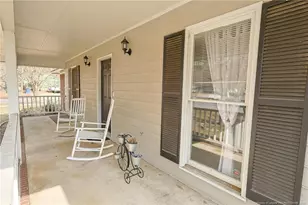 7001 Maracay Ct, Fayetteville, NC 28314 - Photo 3