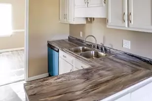 6377 Lake Traill Dr, Fayetteville, NC 28304 - Photo 15