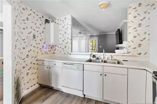 320 Bubble Creek Ct, Fayetteville, NC 28311 - Photo 11