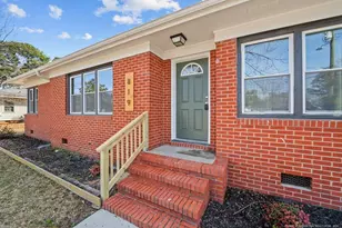 819 Sandalwood Dr, Fayetteville, NC 28304 - Photo 1