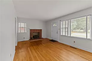 1911 Seabrook Rd, Fayetteville, NC 28301 - Photo 9