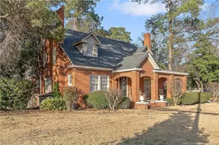 209 E 18th St, Lumberton, NC 28358 - Photo 1