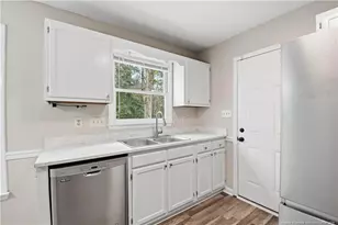 6813 Foxton Ct, Fayetteville, NC 28304 - Photo 19