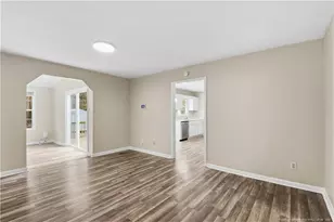 6813 Foxton Ct, Fayetteville, NC 28304 - Photo 9