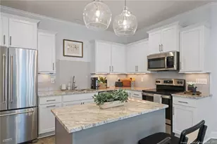 130 Spruce Holw Cir, Spring Lake, NC 28390 - Photo 7