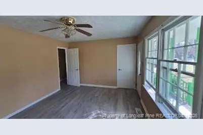 127 E Eighth Avenue, Red Springs, NC 28377 - Photo 3