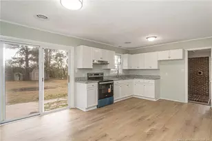 107 Victoria Dr, Parkton, NC 28371 - Photo 5