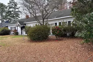 2103 McMillan Ave, Lumberton, NC 28358 - Photo 7